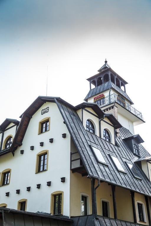 Hotel Maria Стшелін Екстер'єр фото