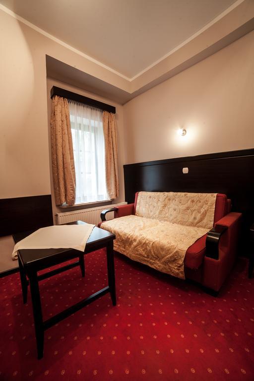 Hotel Maria Стшелін Екстер'єр фото
