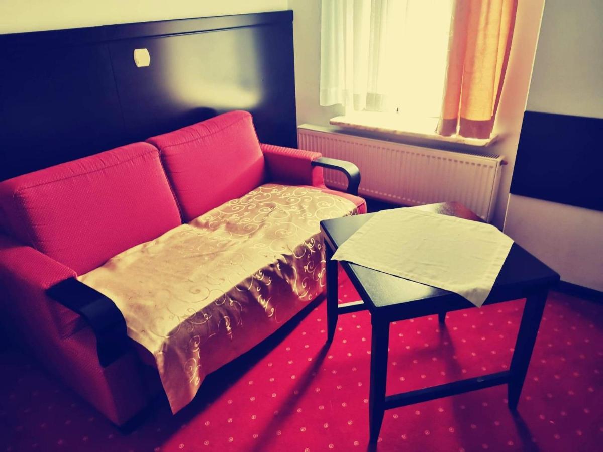 Hotel Maria Стшелін Екстер'єр фото
